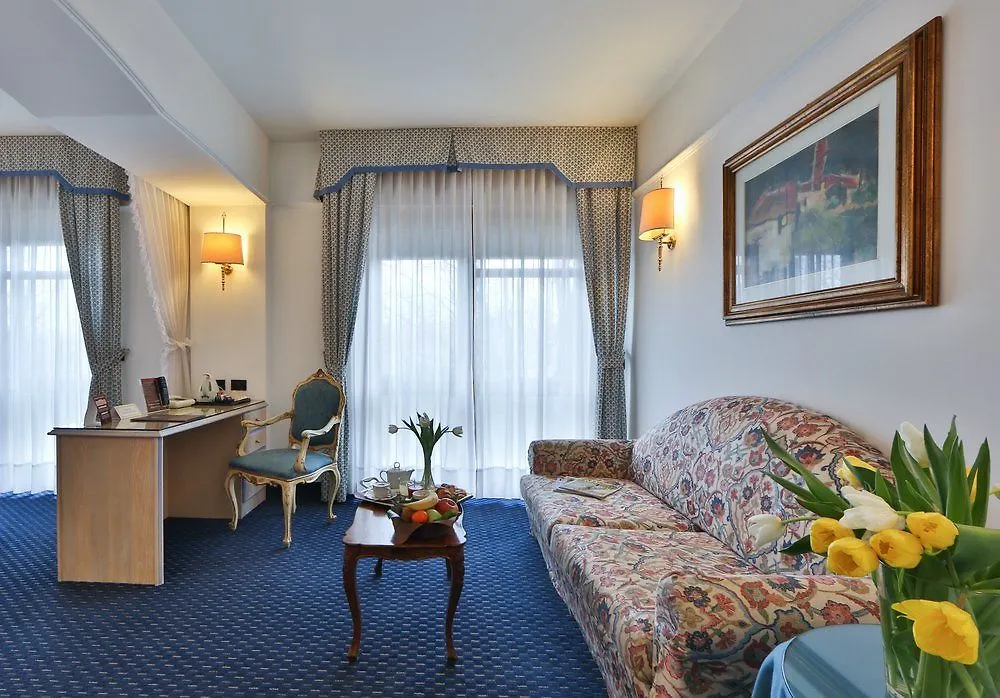 Bonotto Hotel Belvedere Bassano del Grappa 4*,